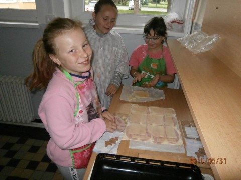 Den dětí v kuchyni