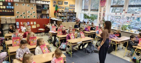 Slavnostní předání slabikářů v 1. A