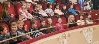 1. A - Zlatovláska ve Východočeském divadle