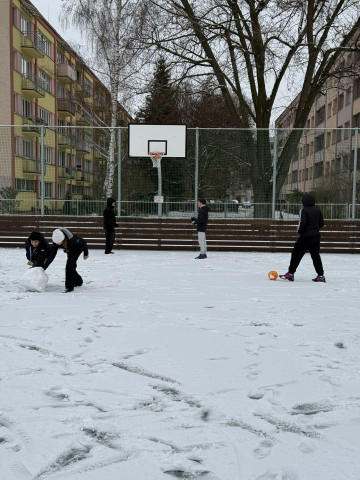 Tělocvik na sněhu