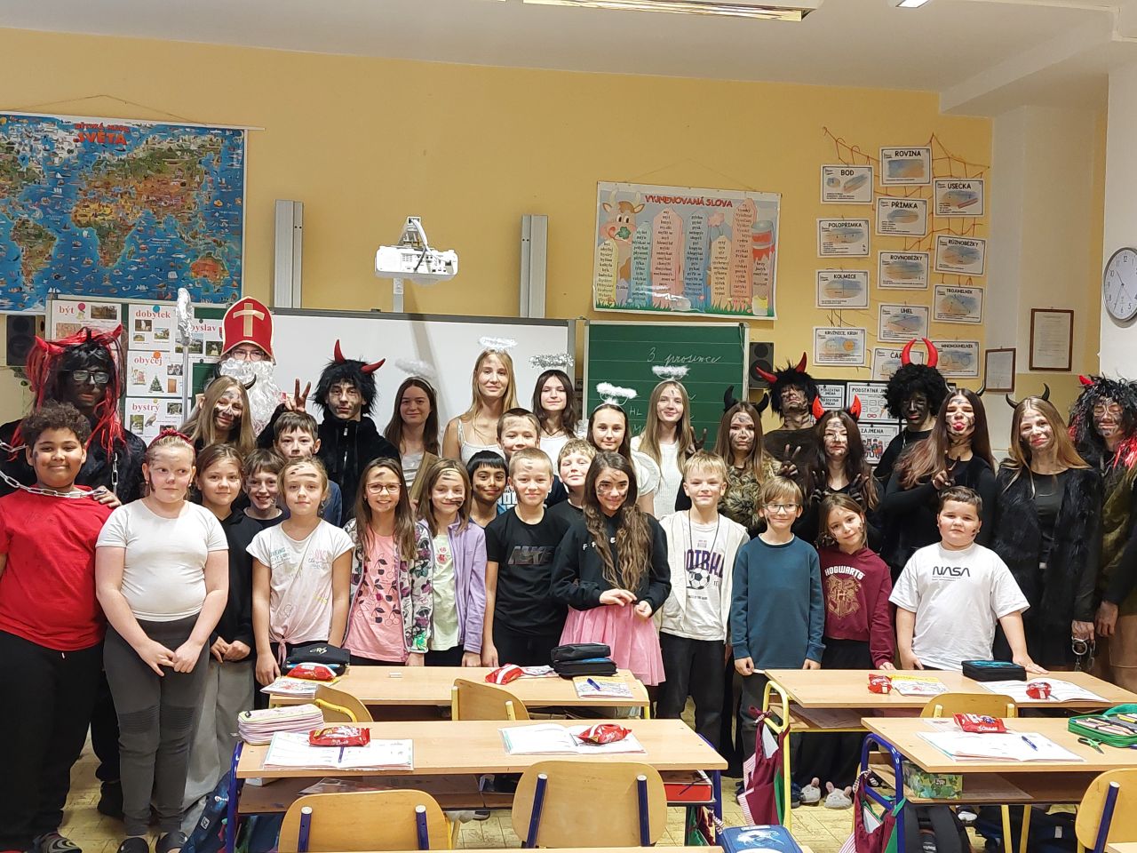 Mikuláš, čerti a andělé v 3. D