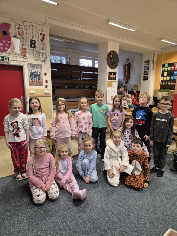 1. A - Pyžamová párty