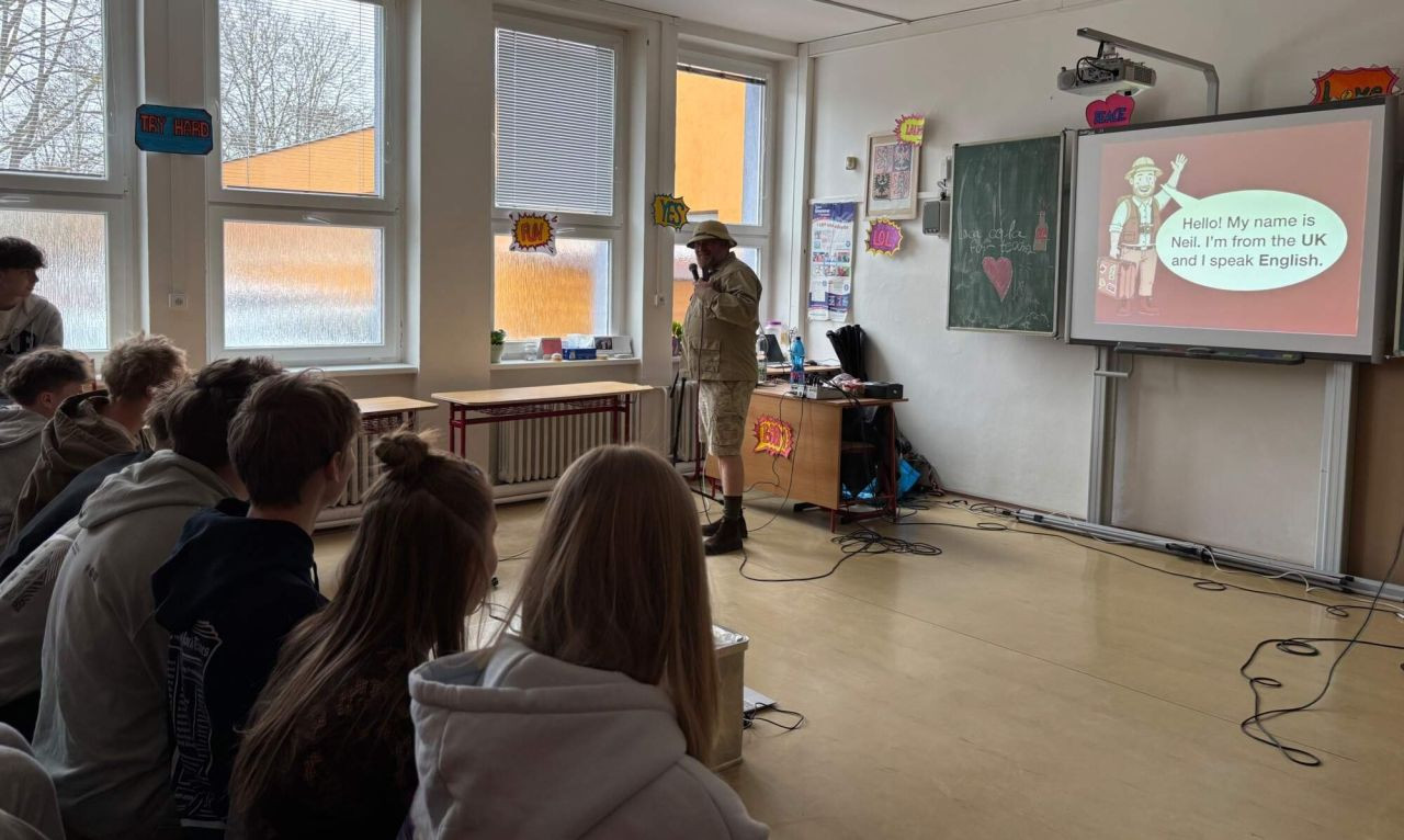 Cesta kolem světa s Neilem