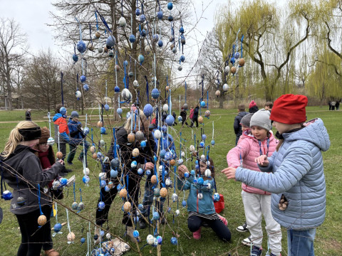 Spolupodílení na velikonoční výzdobě města ŠD + 4. B