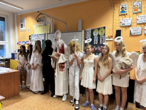 Mikuláš, andělé a čerti v 1. C